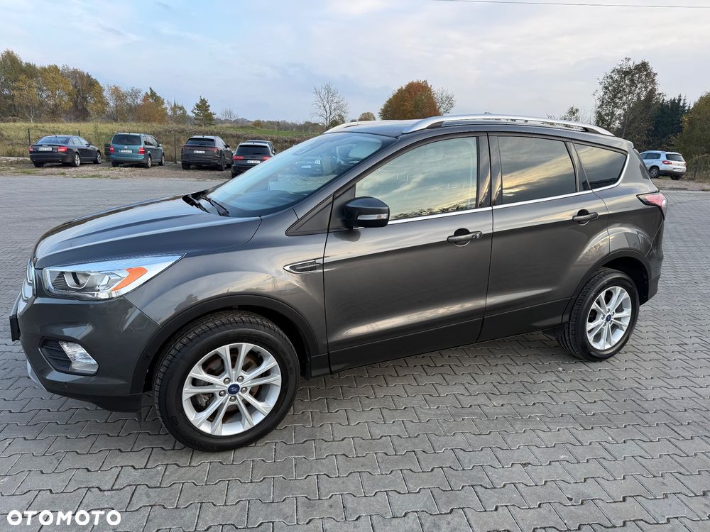 Ford Kuga 1.5 EcoBoost 2x4 Titanium - 5