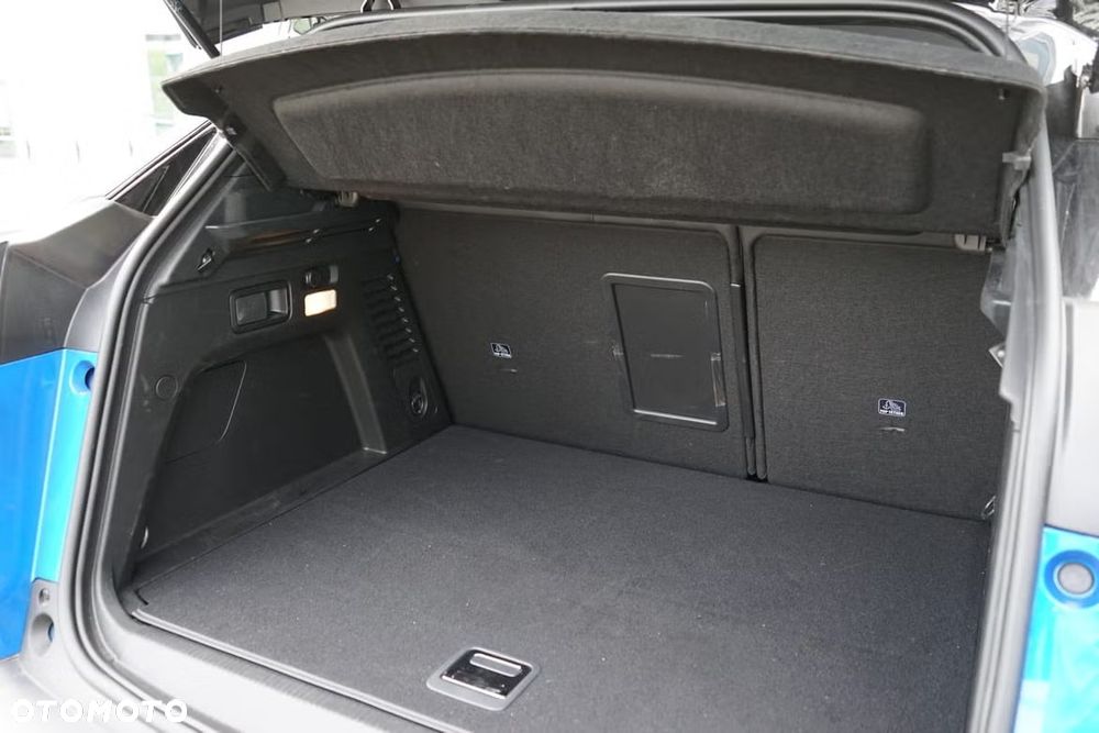 Peugeot 3008 1.6 PureTech HYbrid4 GT Line S&S EAT8 - 14