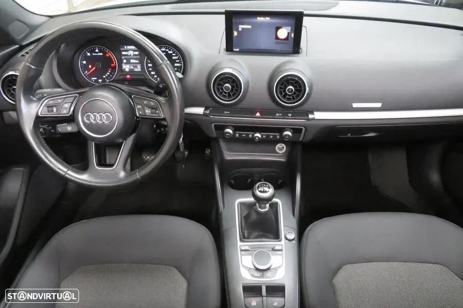 Audi A3 Cabrio 1.6 TDi Design — fotografia 21