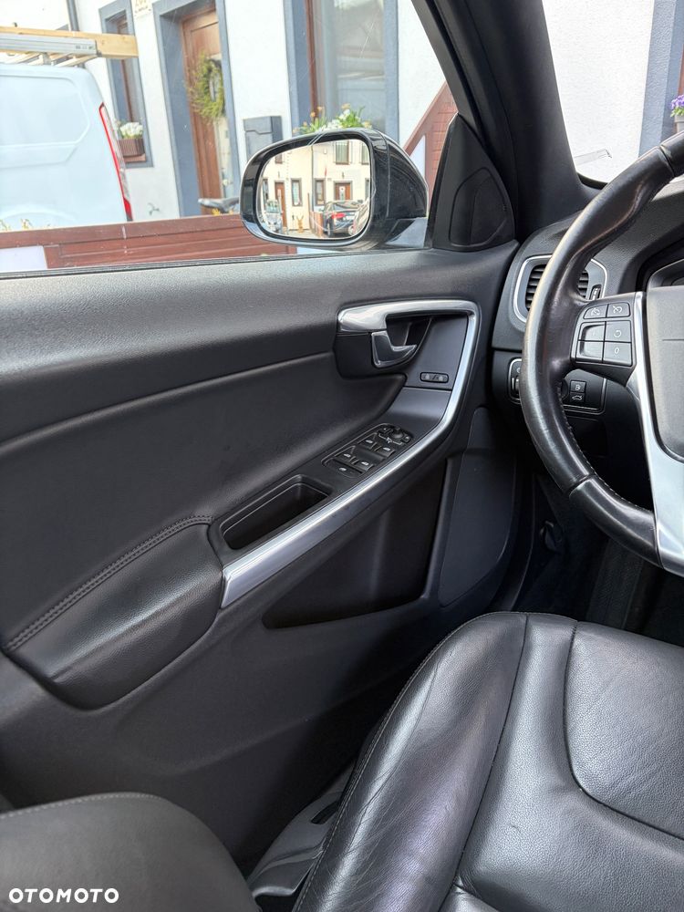 Volvo V60 Cross Country D4 Drive-E Summum - 14