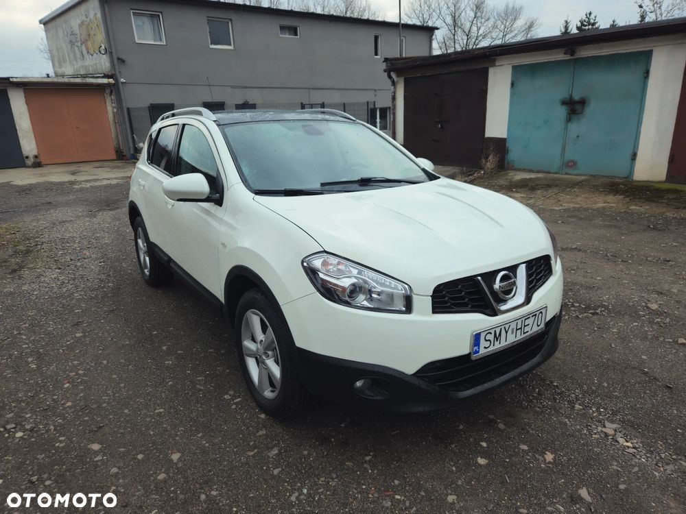 Nissan Qashqai - 1