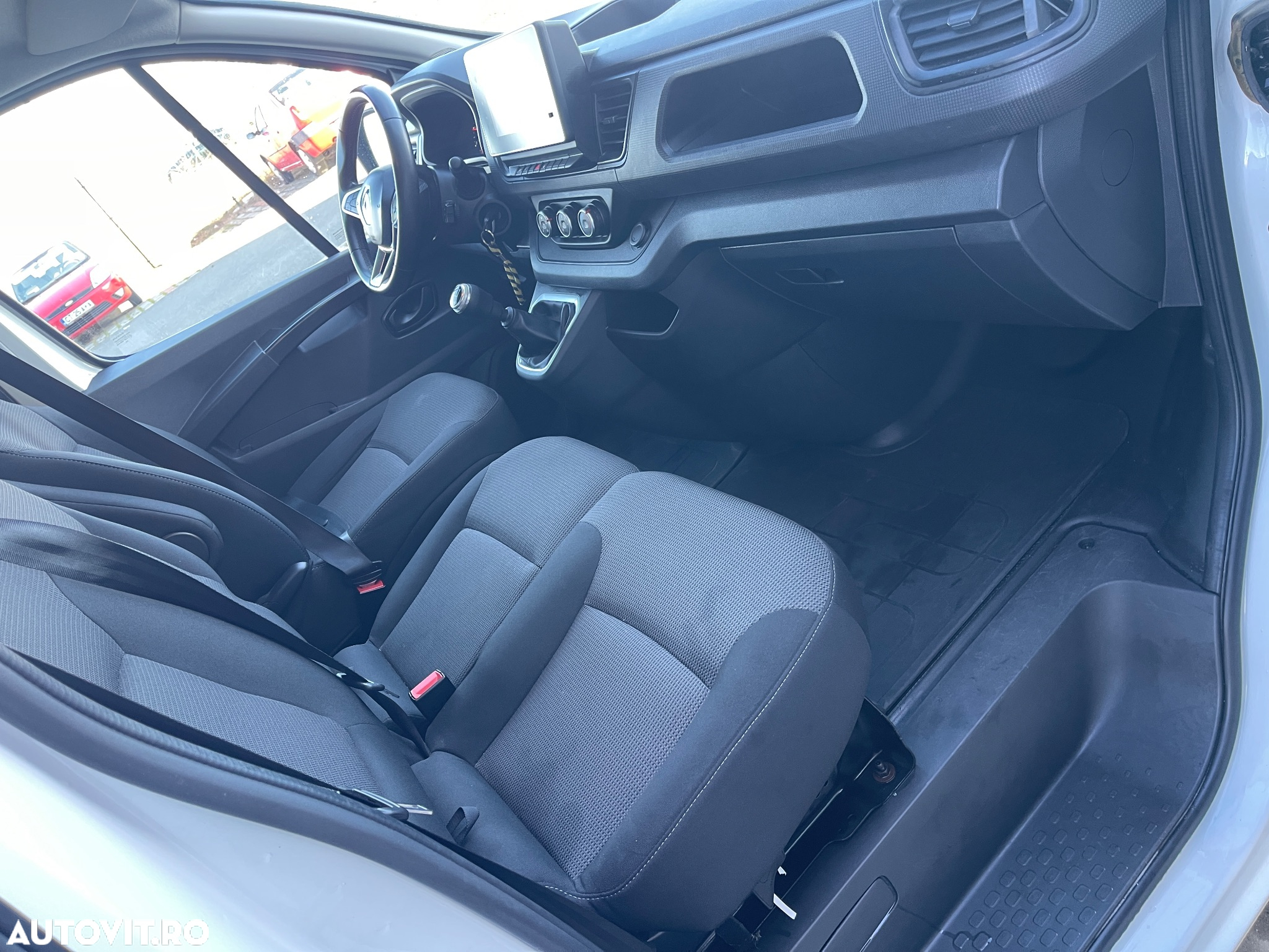 Renault Trafic - 6