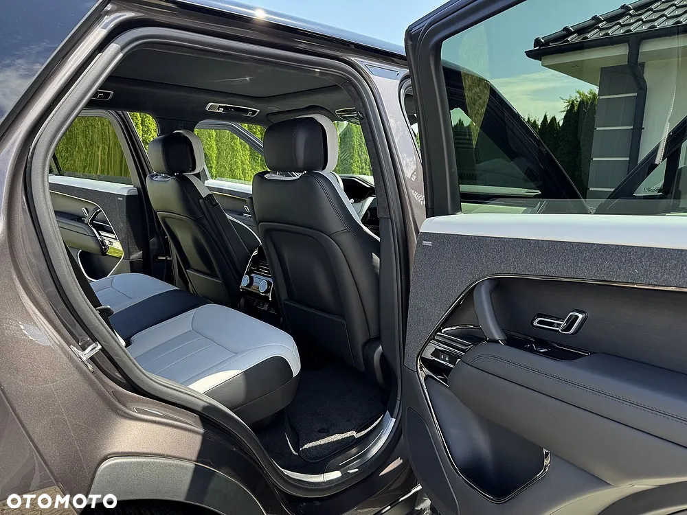 Land Rover Range Rover Sport - 21