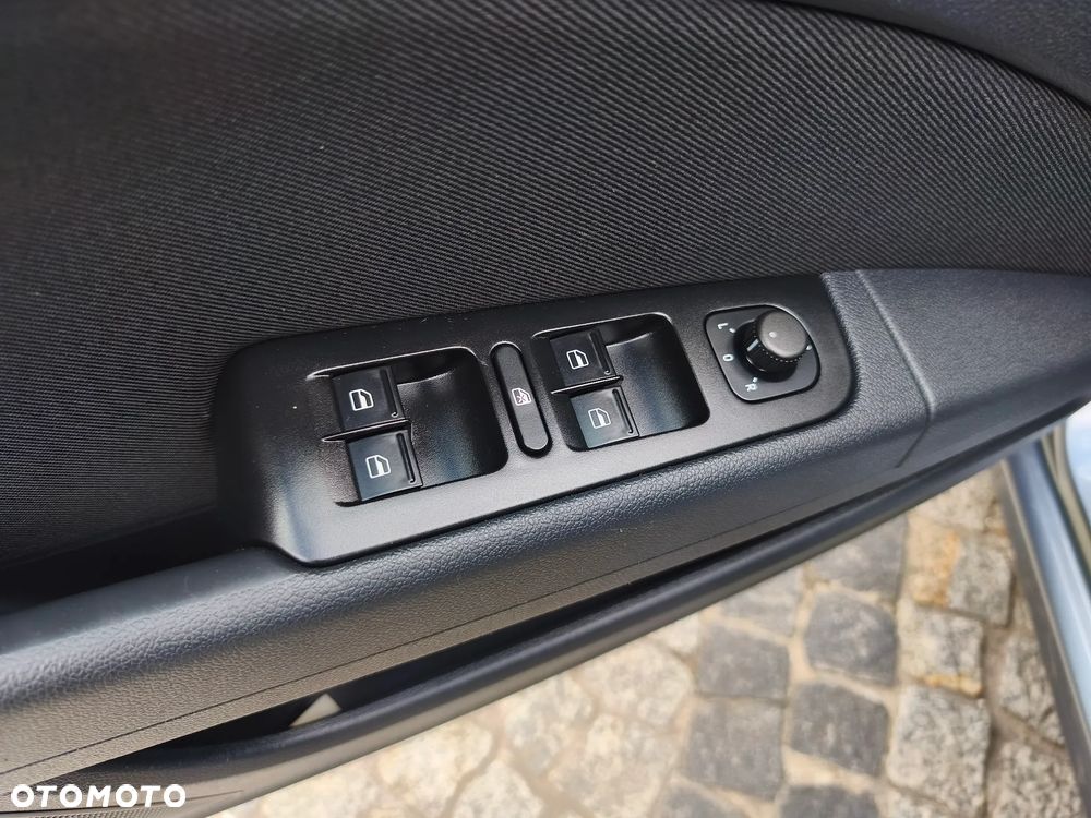 Skoda Superb 1.8 TSI FAMILY - 18