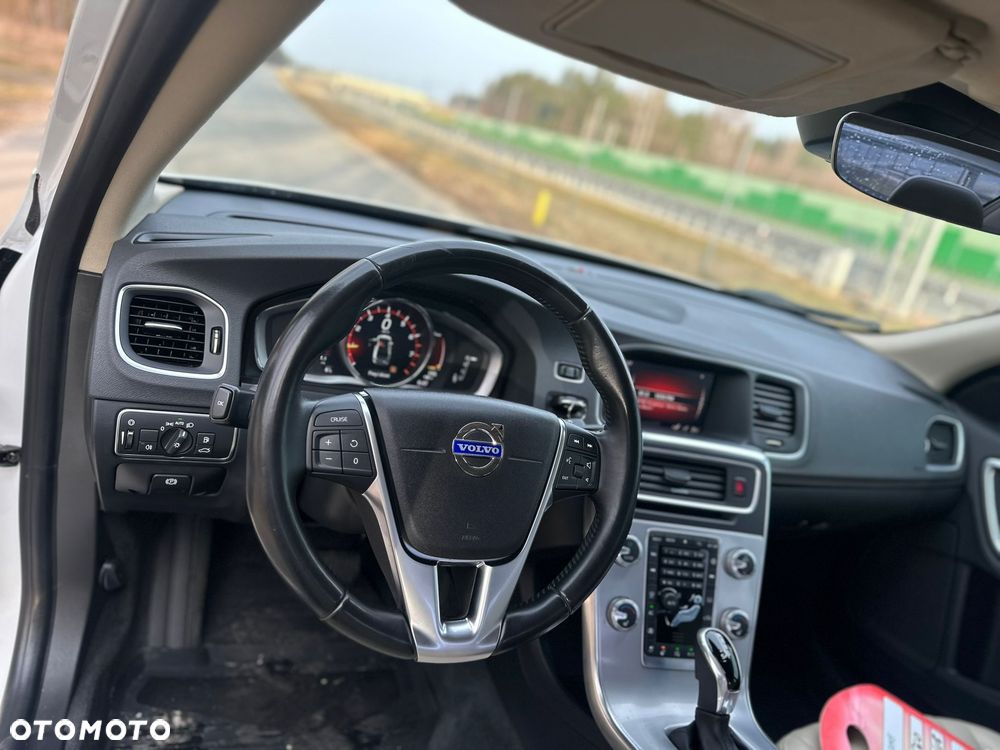 Volvo S60 T5 Geartronic Kinetic - 5