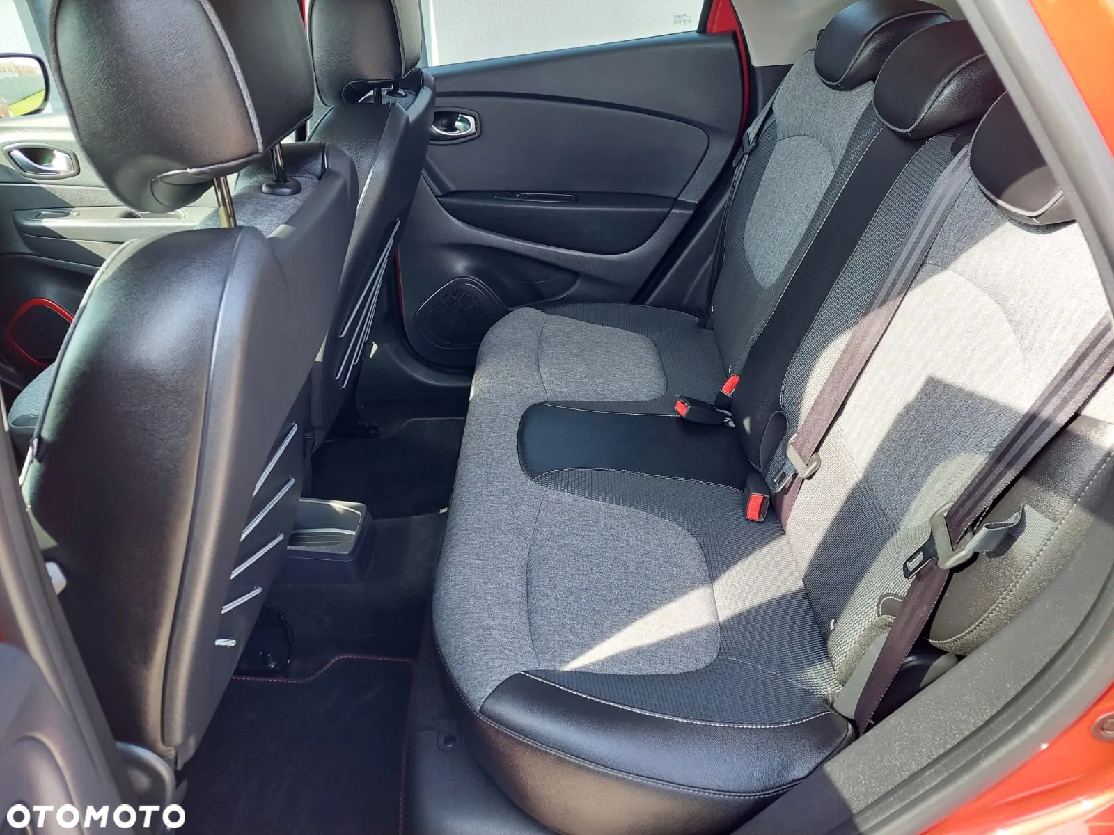 Renault Captur 1.2 Energy TCe Initiale Paris - 22