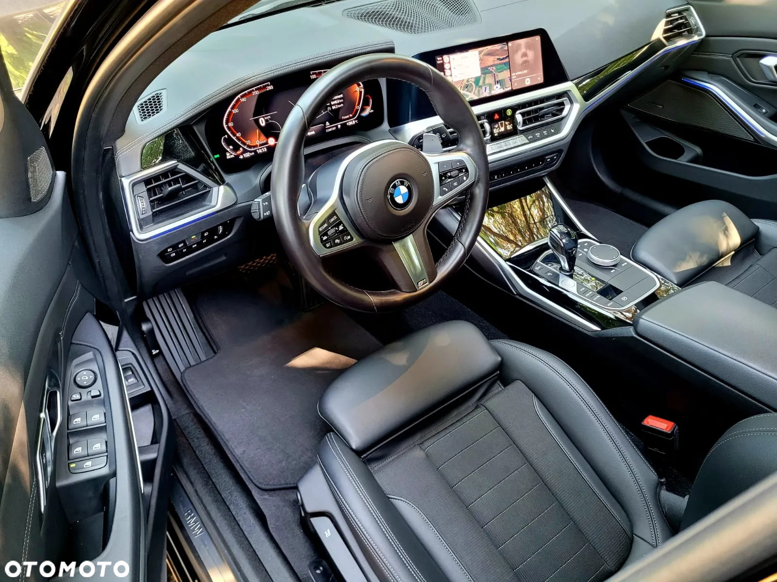 BMW Seria 3 330d Touring xDrive M Sport - 2