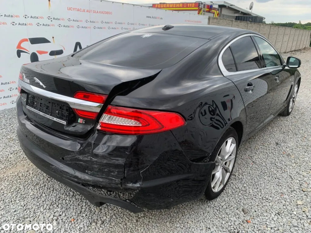 Jaguar XF 3.0 V6 D S Luxury - 5