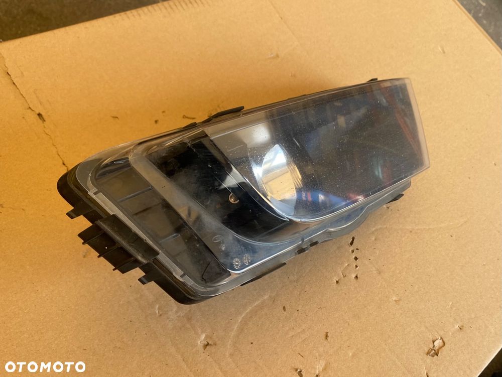 SKODA OCTAVIA 3 III CIEMNY HALOGEN PRZEDNI PRAWY PRZÓD 5E0941700E - 5