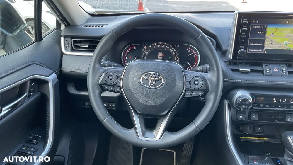 Toyota RAV4 2.0P CVT AWD Luxury - 14