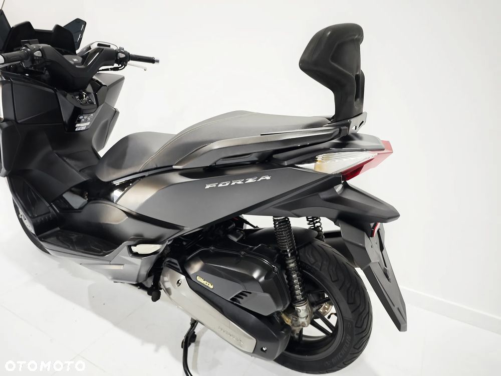Honda NSS - 14