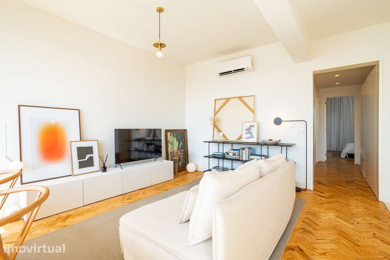 T2 Remodelado por Arquiteto na Ajuda, Mobilado, com Vista Rio e Varand - Grande imagem: 5/28