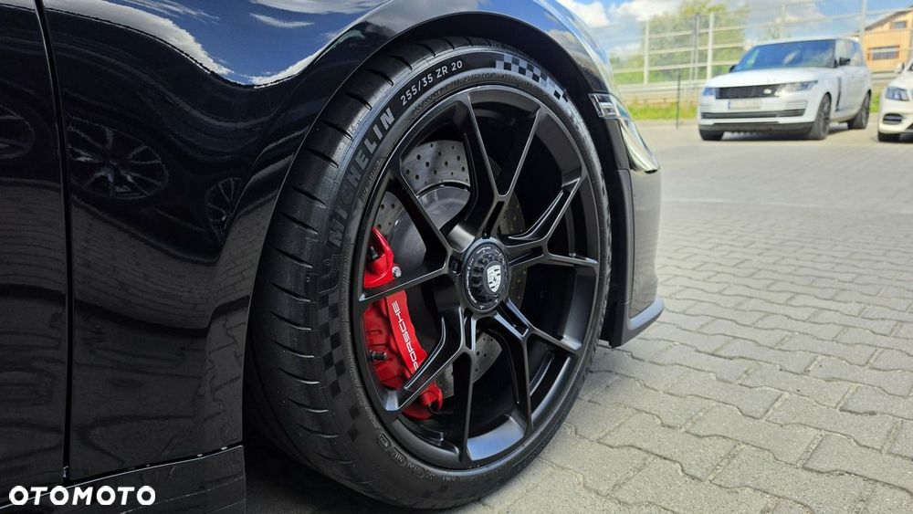 Porsche 911 GT3 Touring PDK - 15