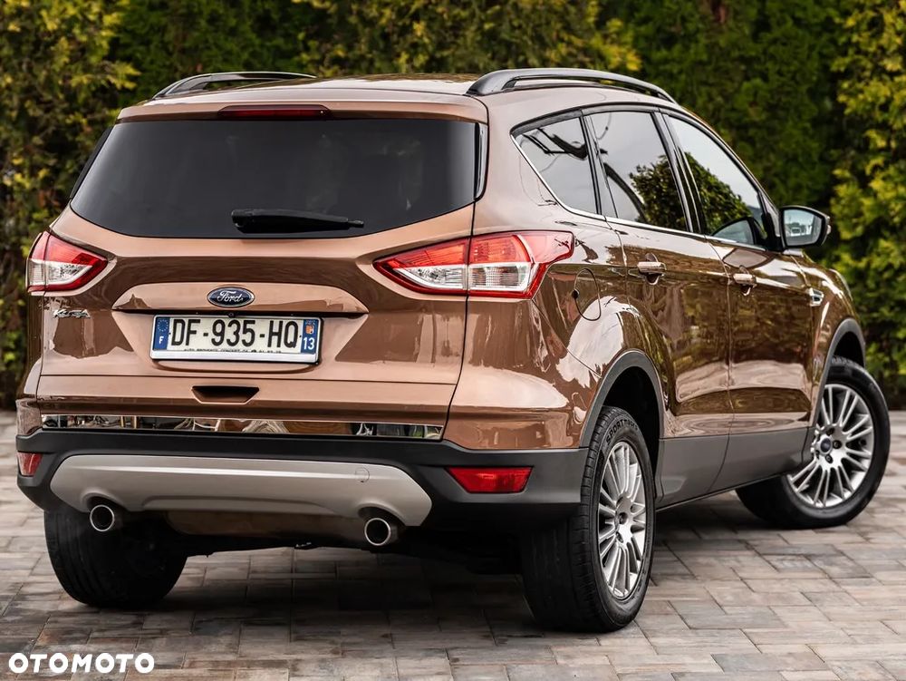 Ford Kuga 2.0 TDCi 4x4 Titanium - 4
