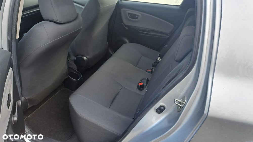Toyota Yaris 1.0 Active - 17