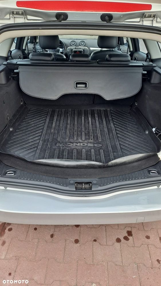 Ford Mondeo 2.0 TDCi Silver X Plus - 23