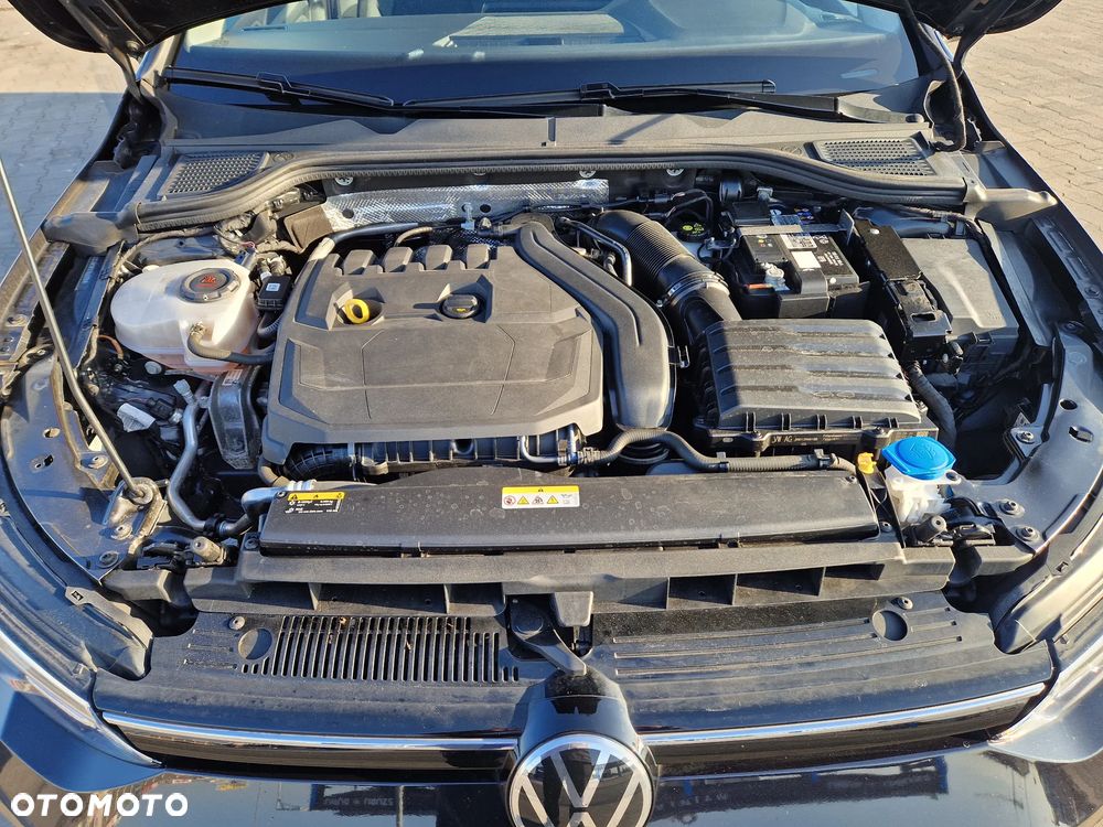 Volkswagen Golf 1.5 TSI OPF Life - 32
