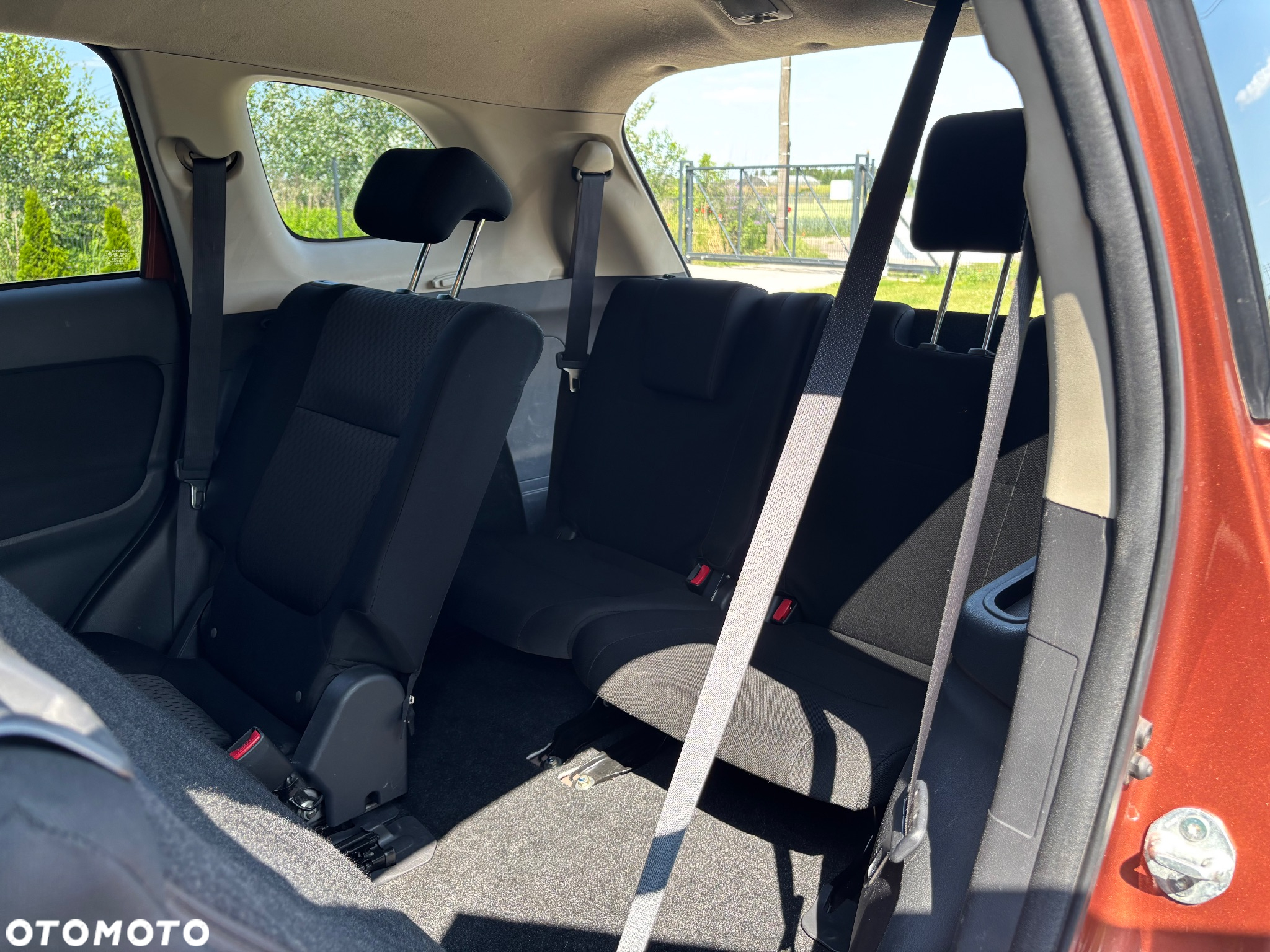 Mitsubishi Outlander - 20