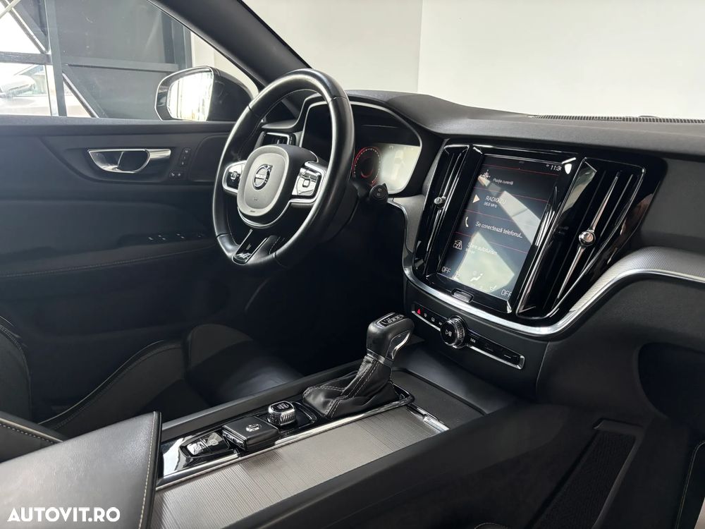 Volvo V60 T6 AWD Geartronic R-Design - 8
