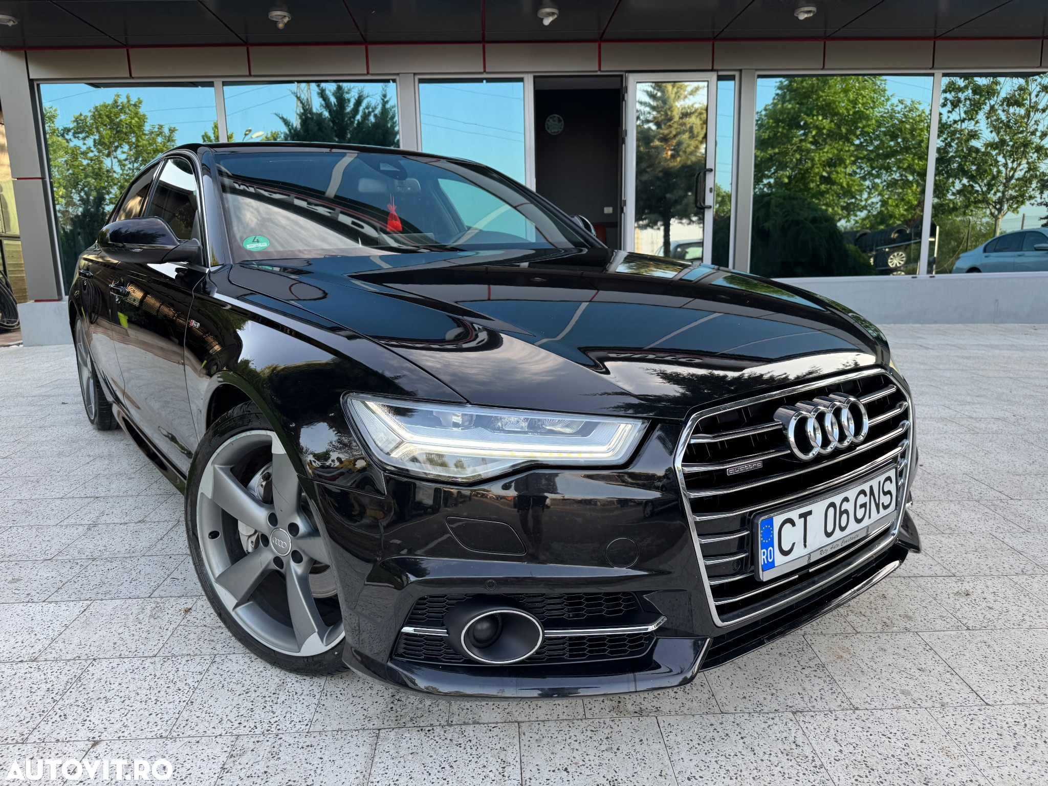 Audi A6 Avant 3.0 TDI quattro S tronic - 3