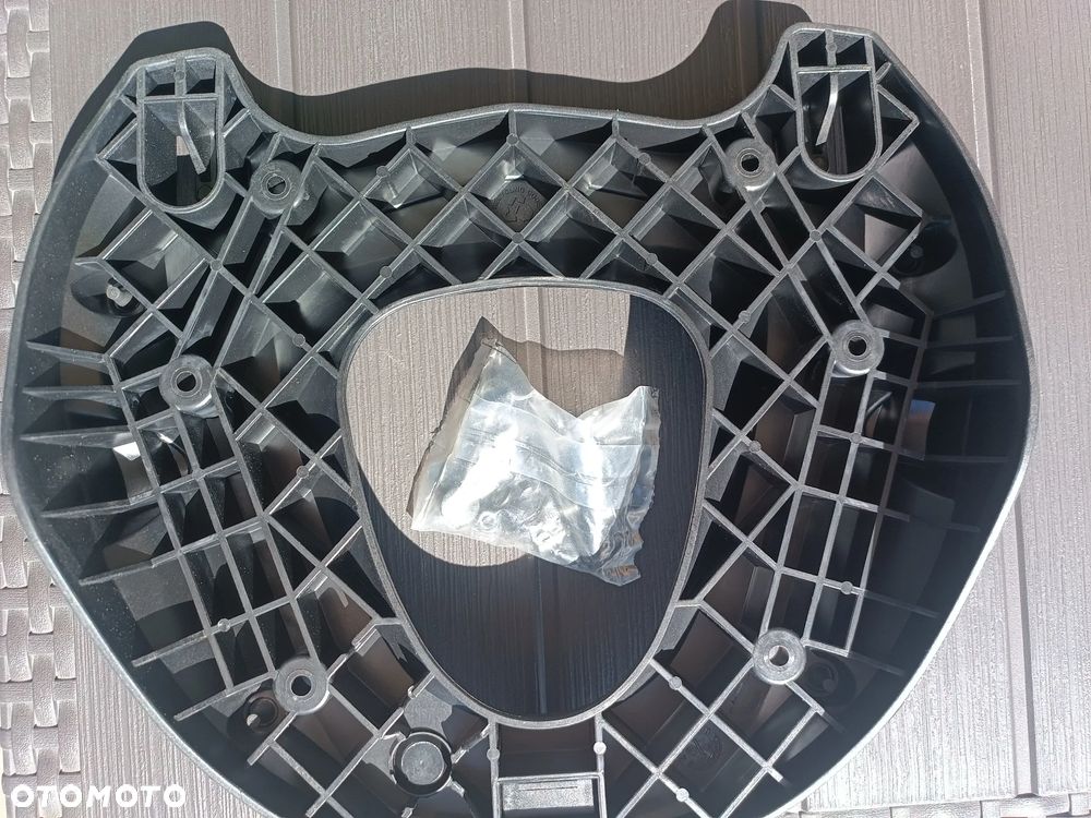 Płyta GIVI M5 pod kufer centralny MONOKEY - 6