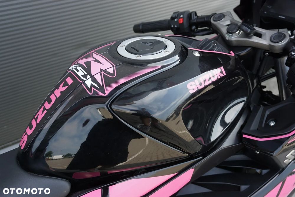 Suzuki GSX - 5