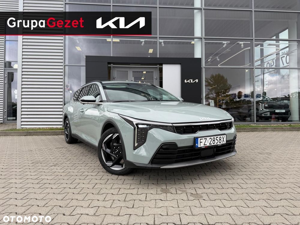 Kia K4