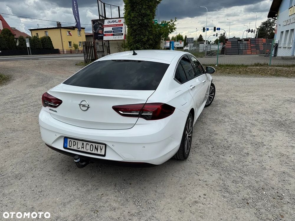Opel Insignia - 12