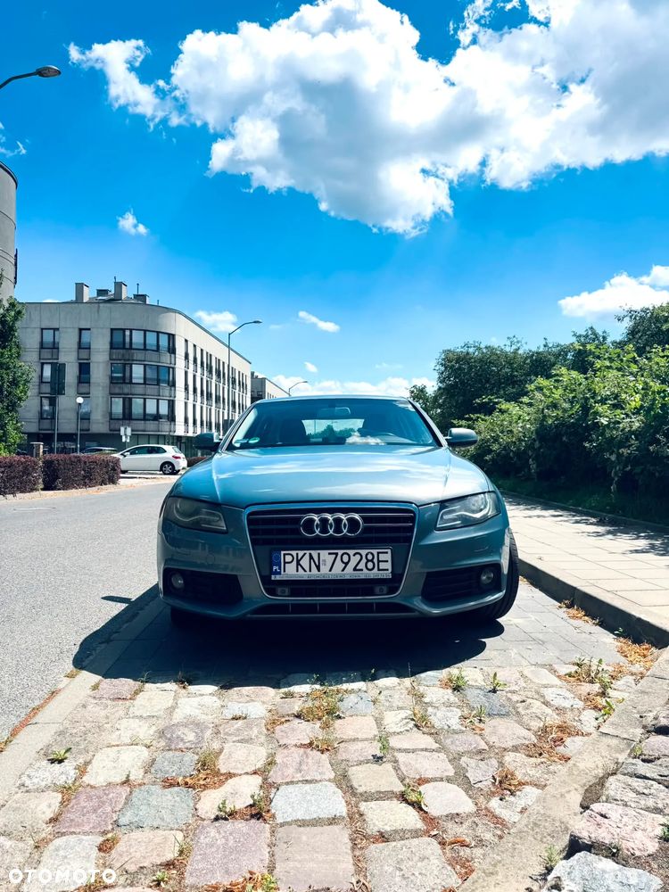 Audi A4 Limousine - 2