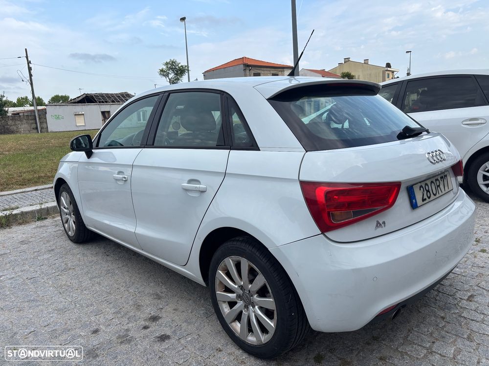 Audi A1 Sportback 1.6 TDI S-line - 4