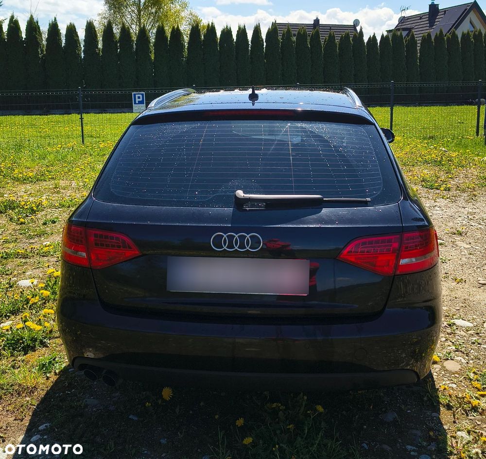 Audi A4 Avant - 4