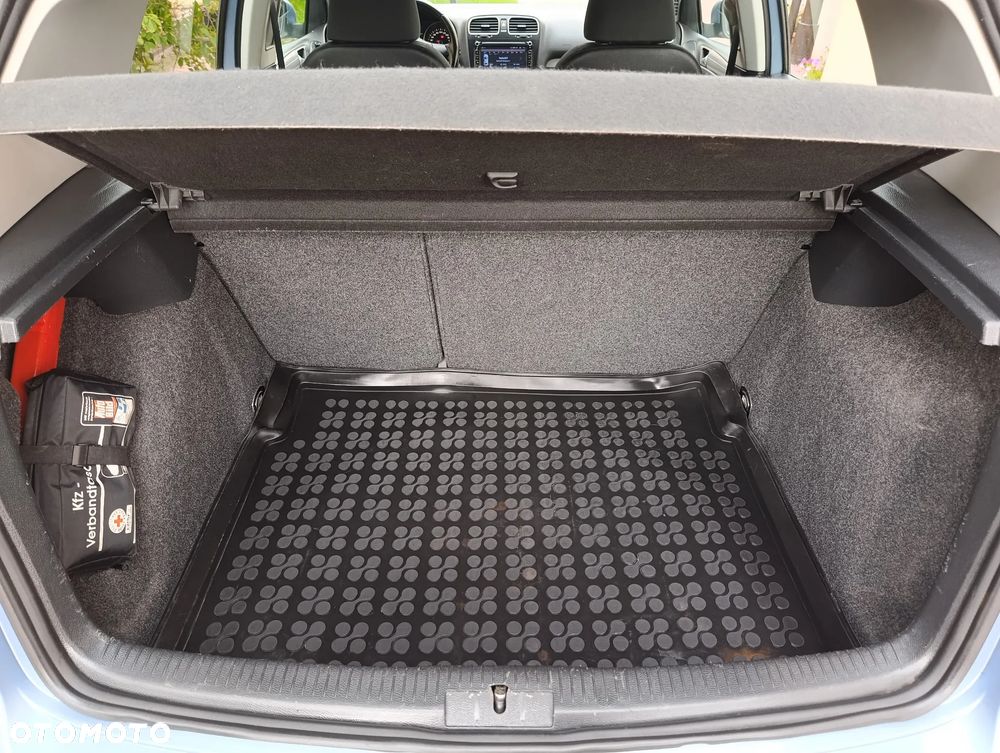 Volkswagen Golf - 21