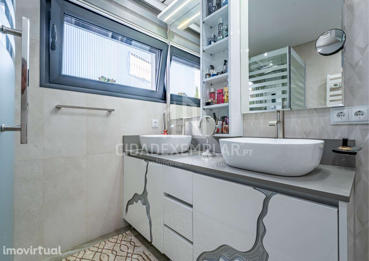 MORADIA T3 DE LUXO COM PISCINA - Grande imagem: 4/41