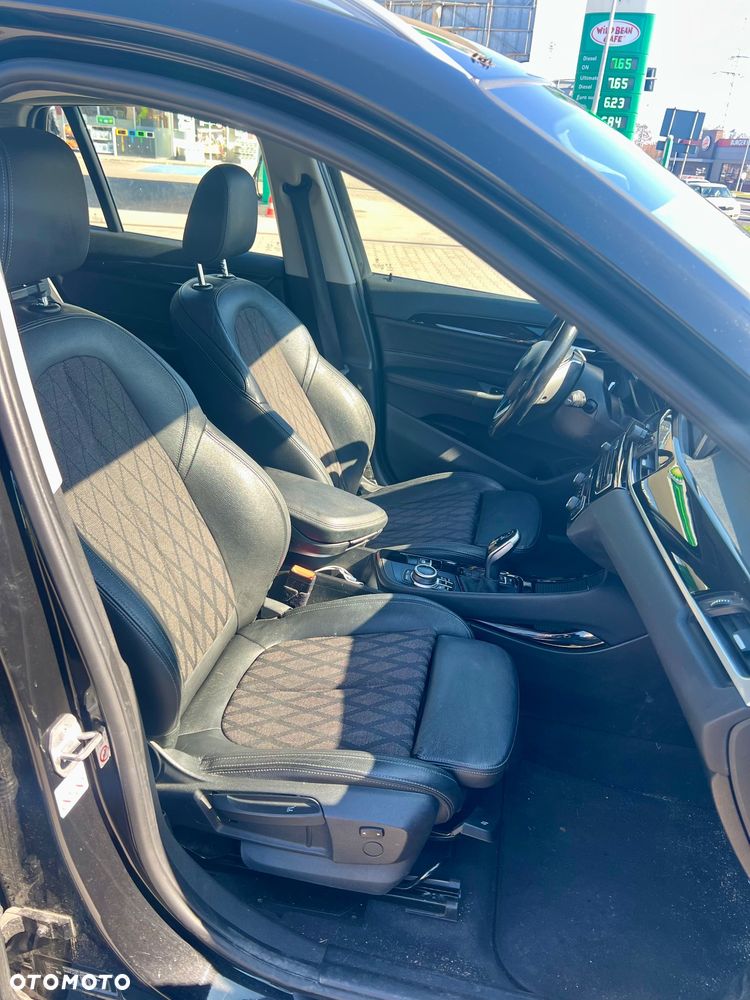 BMW X1 sDrive18i - 12