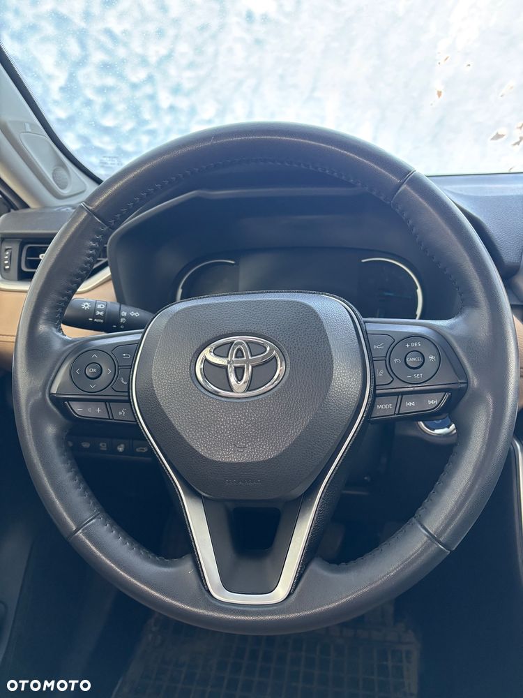Toyota RAV4 - 4