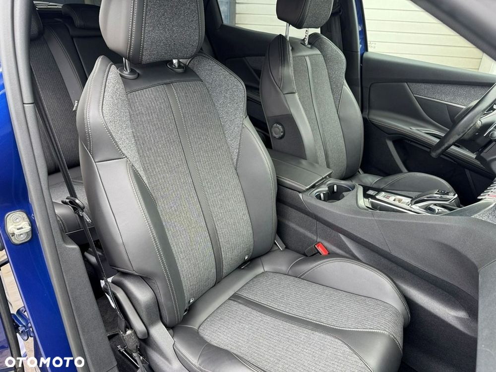 Peugeot 3008 - 26