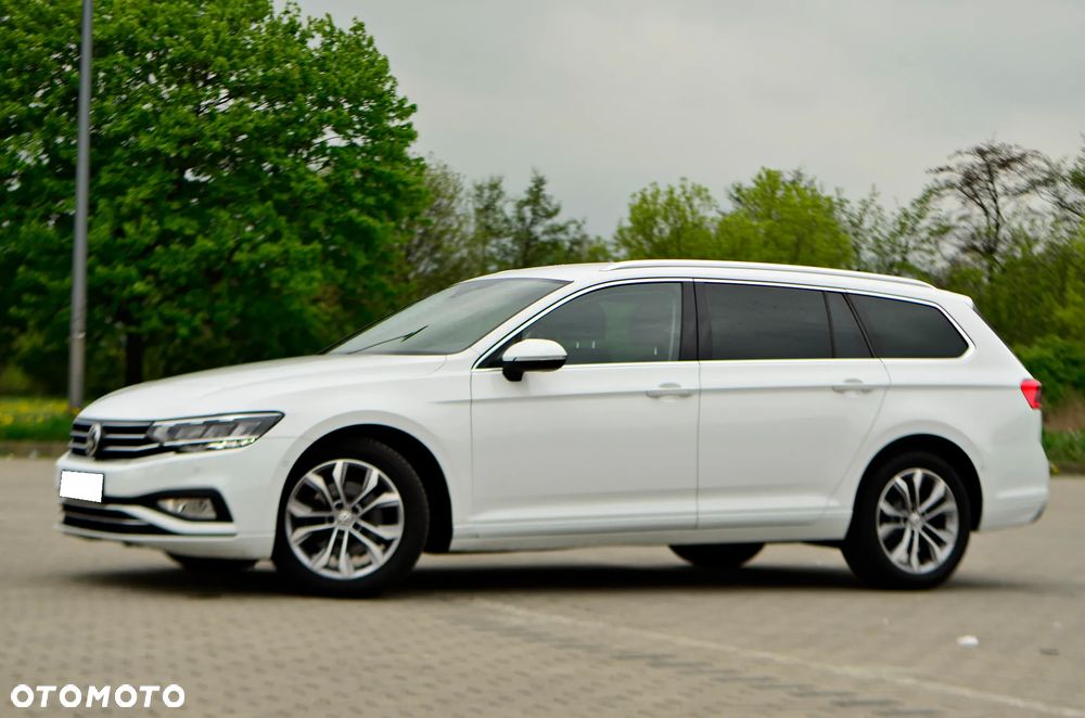 Volkswagen Passat - 4
