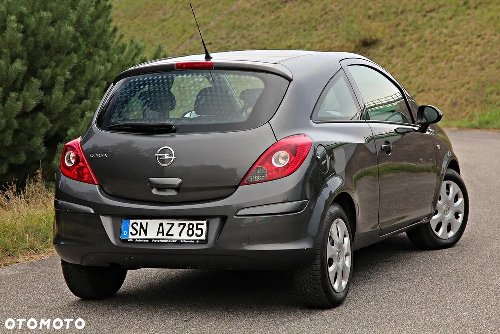 Opel Corsa 1.4 16V Active - 10