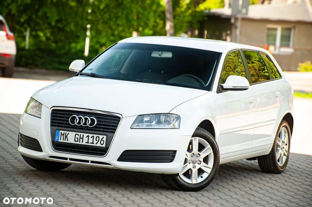 Audi A3 Sportback 1.6 Ambiente - 8