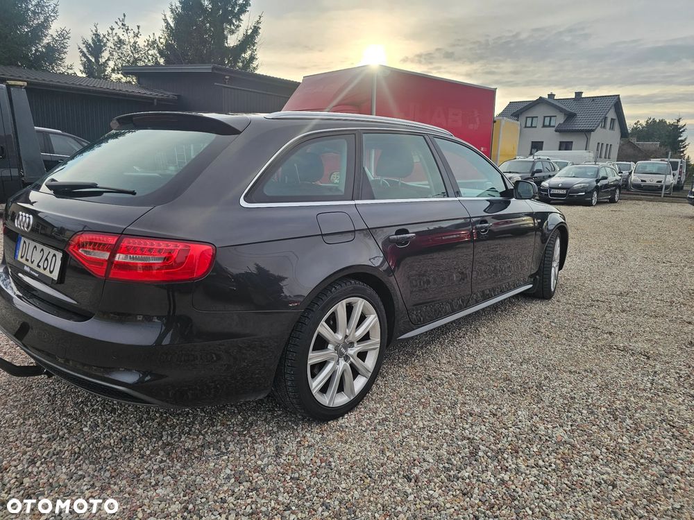Audi A4 Avant 2.0 TDI S tronic quattro - 4