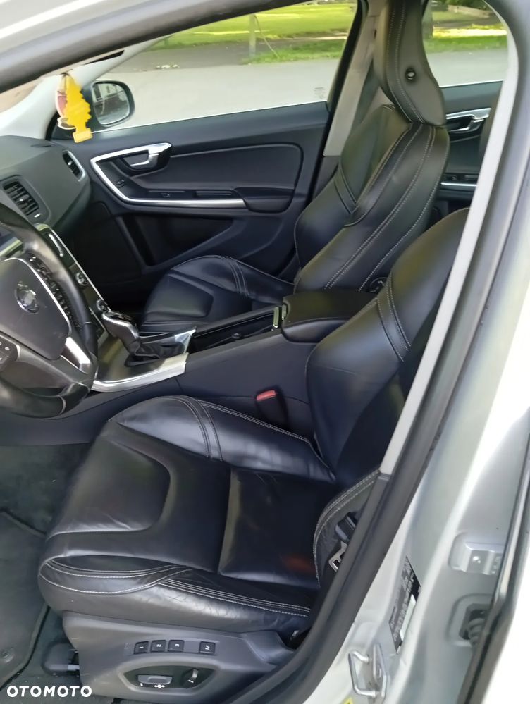 Volvo S60 2.5 T5 AWD - 7
