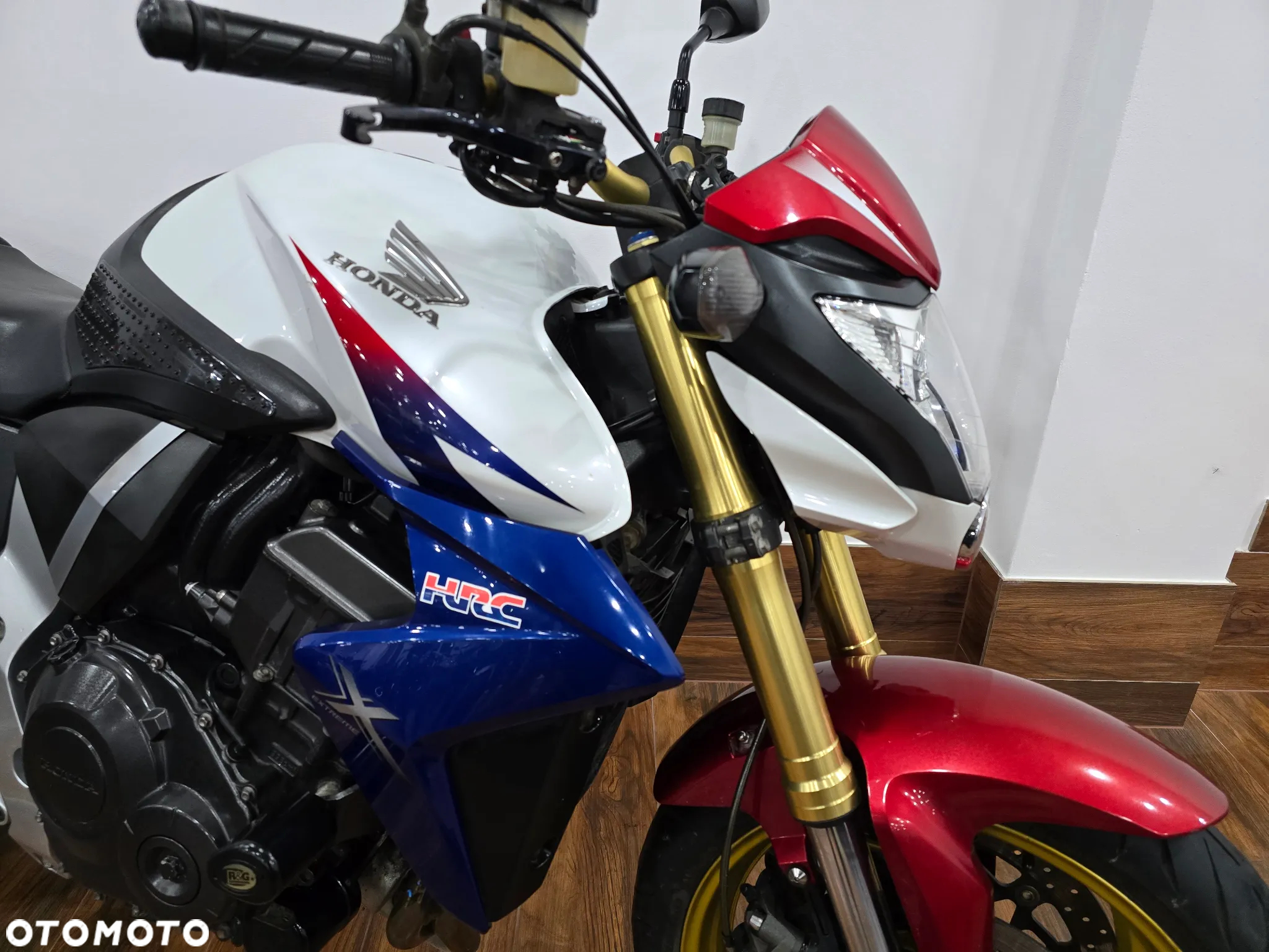 Honda CB - 10