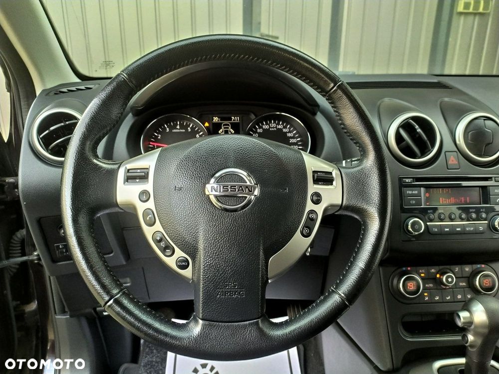 Nissan Qashqai 1.6 Acenta CVT - 17