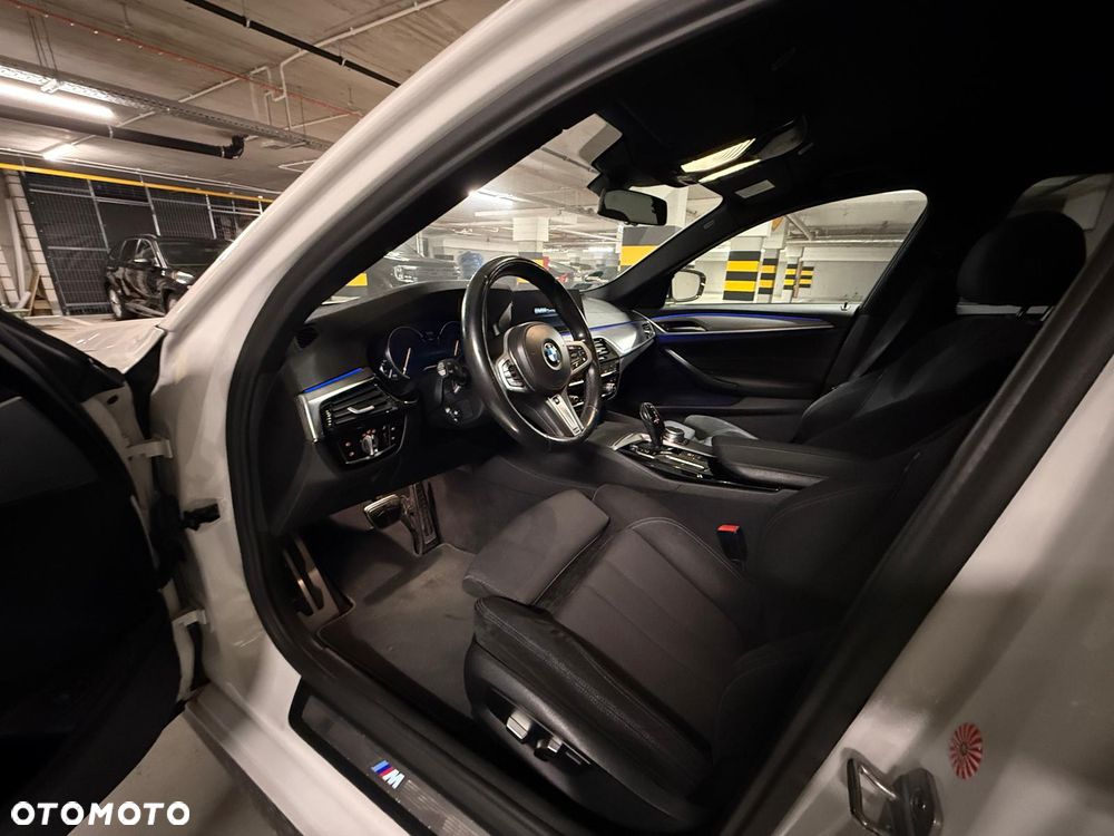 BMW Seria 5 530i M Sport sport - 12
