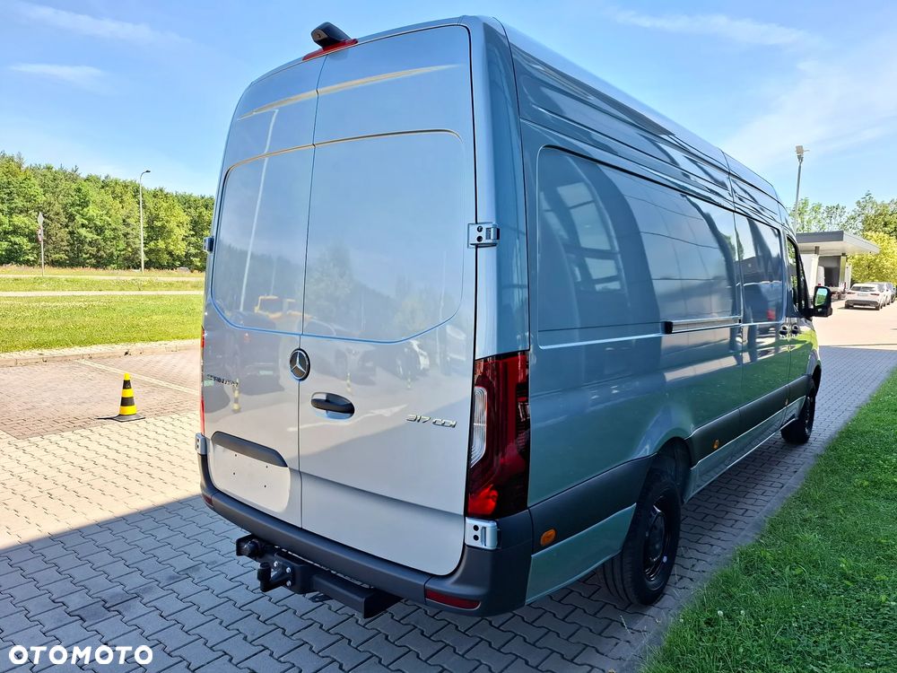 Mercedes-Benz Sprinter 317 CDI Furgon PRO długi 4325 mm L3H2 - 8
