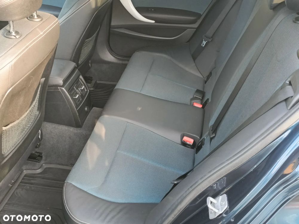 BMW Seria 1 - 24