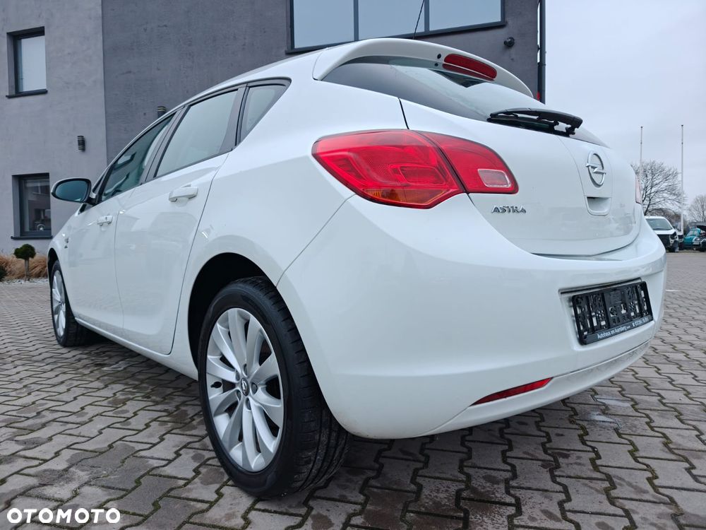 Opel Astra - 2