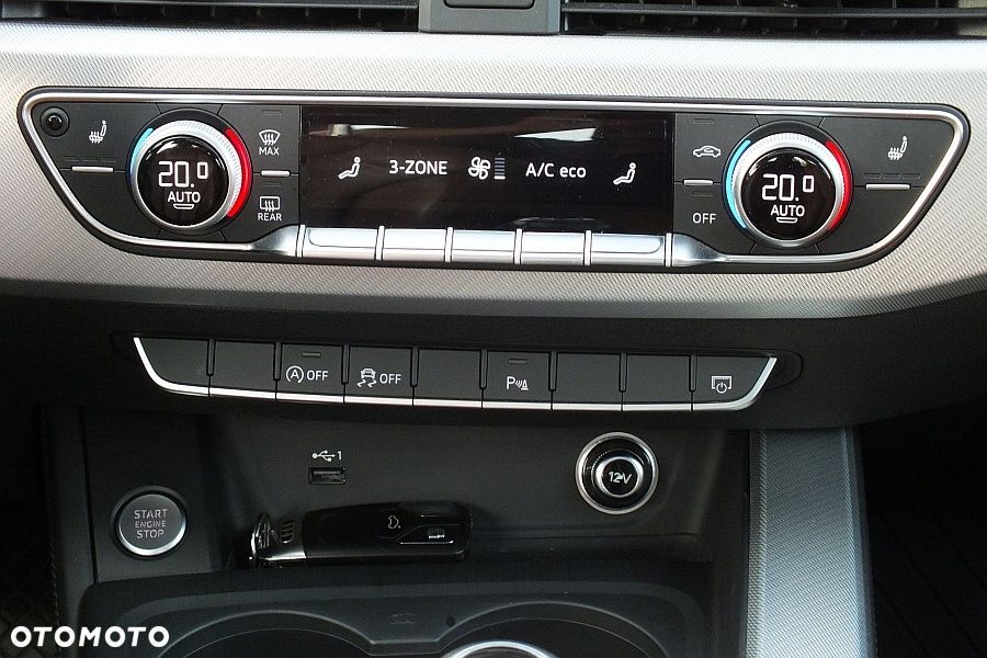 Audi A4 Limousine - 30