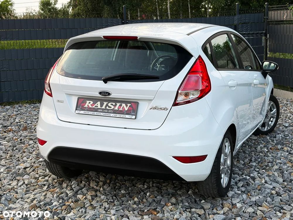 Ford Fiesta - 24