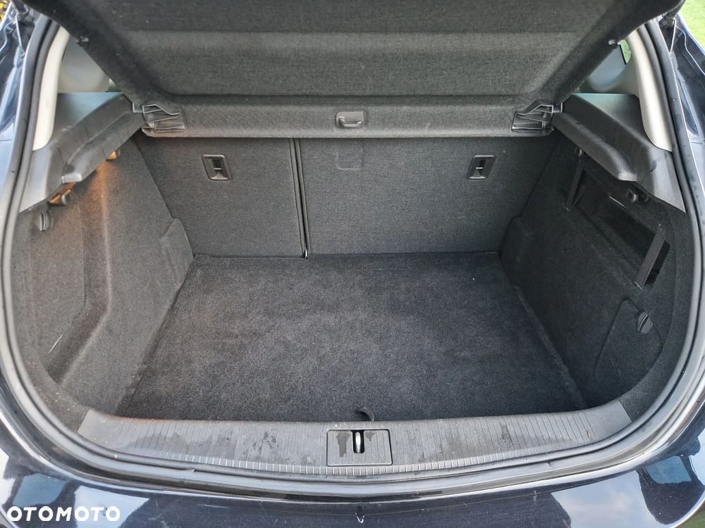 Opel Astra 1.6 NAVI - 31